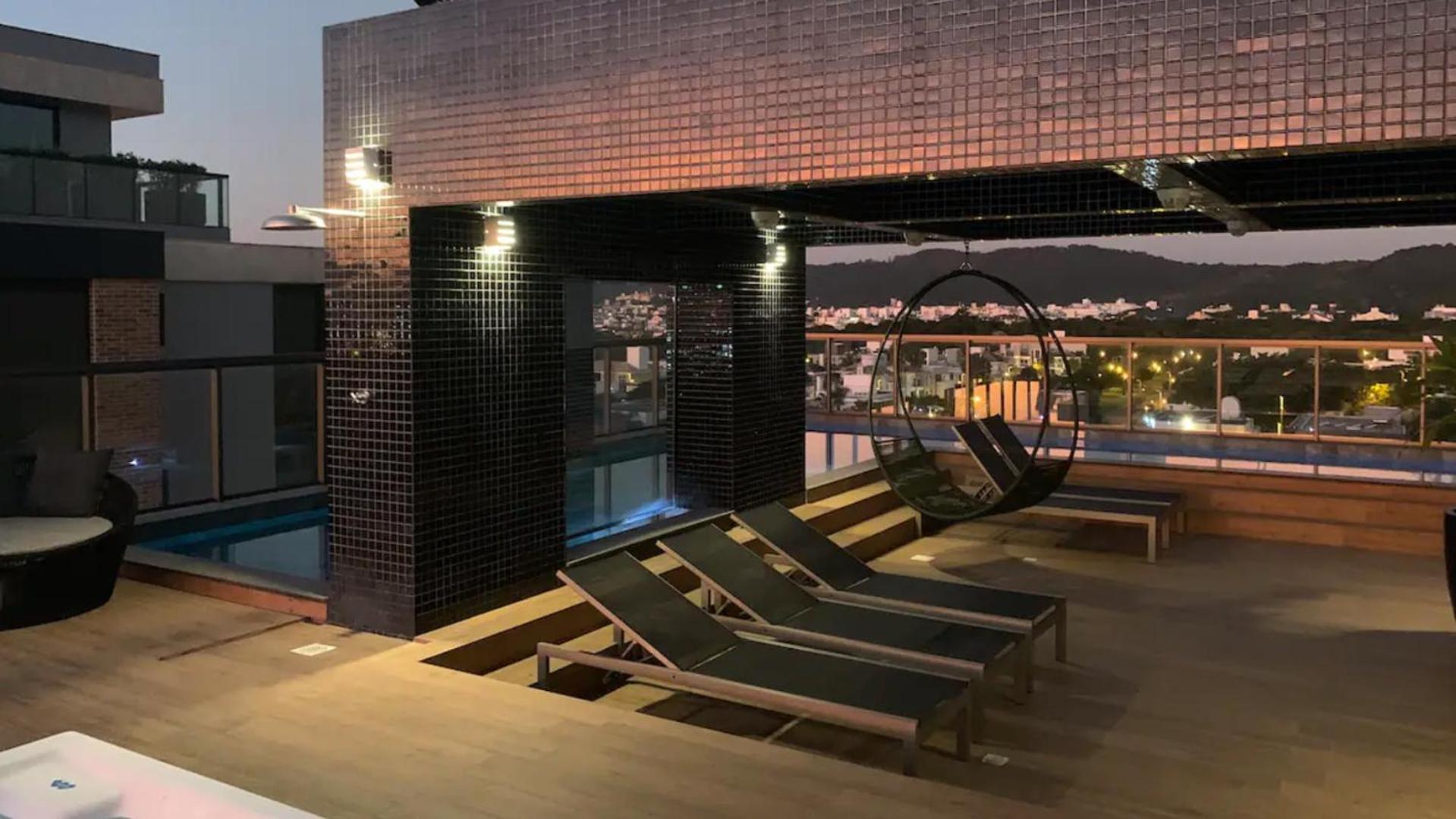 Apto Elegante Com Localizacao Privilegiada E Rooftop Incrivel Florianópolis
